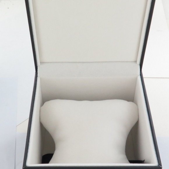 Gucci Watch Box w/Tag & Papers - Picture 3 of 8